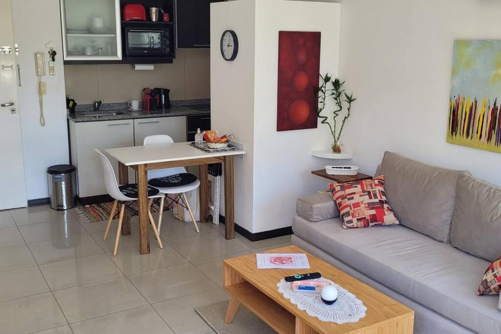 Gurruchaga Suites Free Parking Movistar Outlet Буенос-Айрес Екстер'єр фото